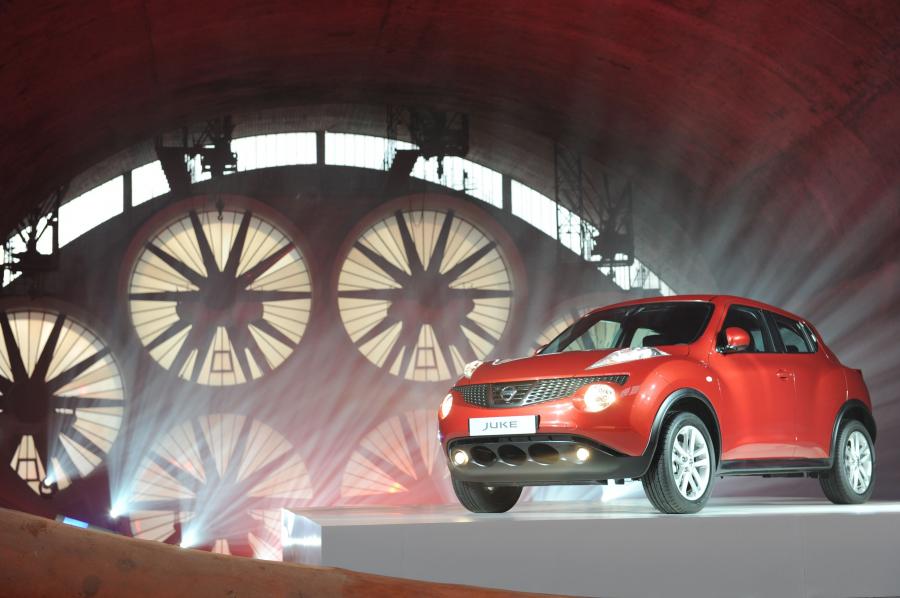  Nissan Juke 2010 года  (фото 56 из 174)